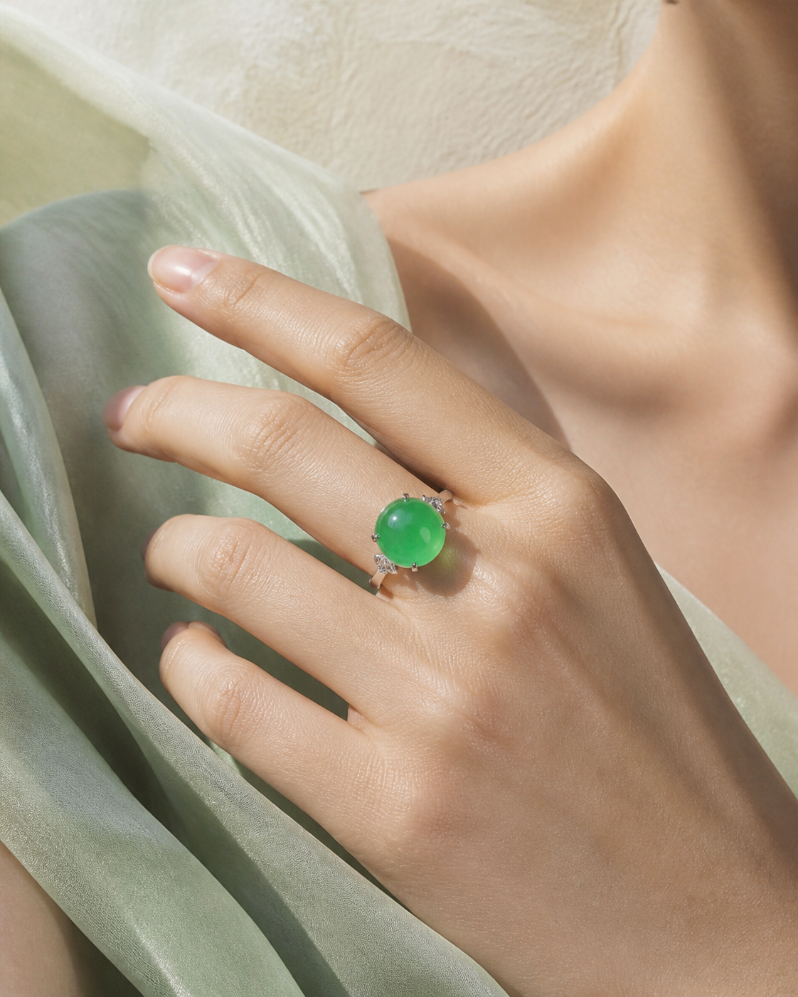 Vivid yang-green natural Feicui ring from the Floating Spring collection